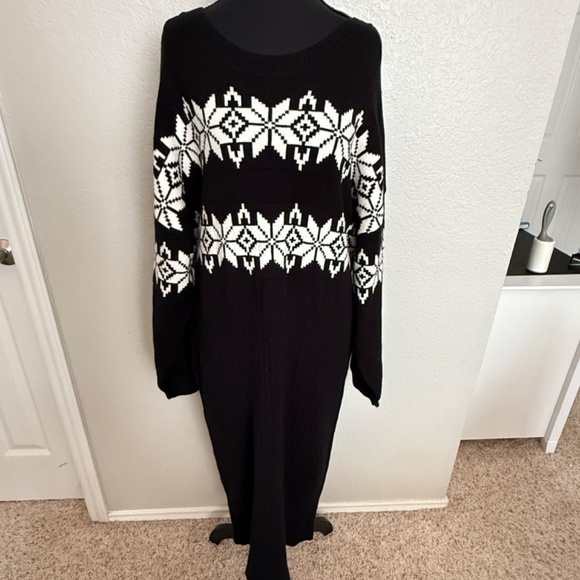 🆕 NWT Black and White Knit Sweater Dress with tie belt - Picture 3 of 5